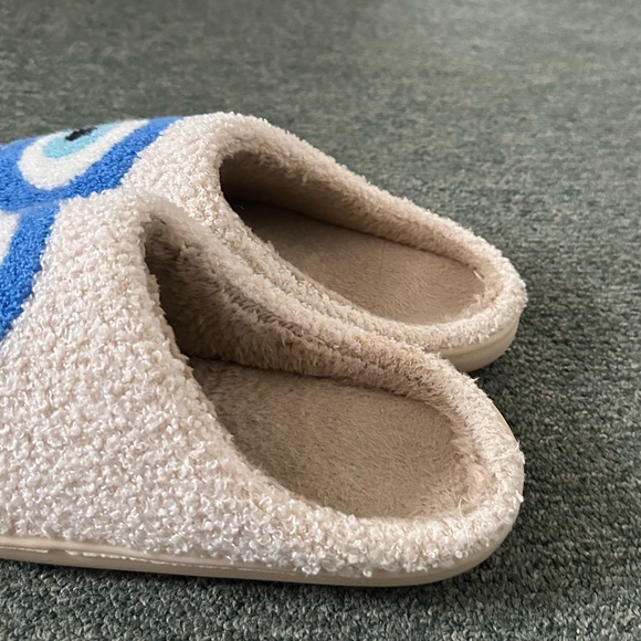 Evil Eye Slippers - Picture 4 of 6